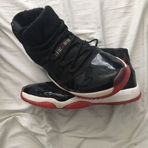 Air Jordan Retro 11 (Bred)